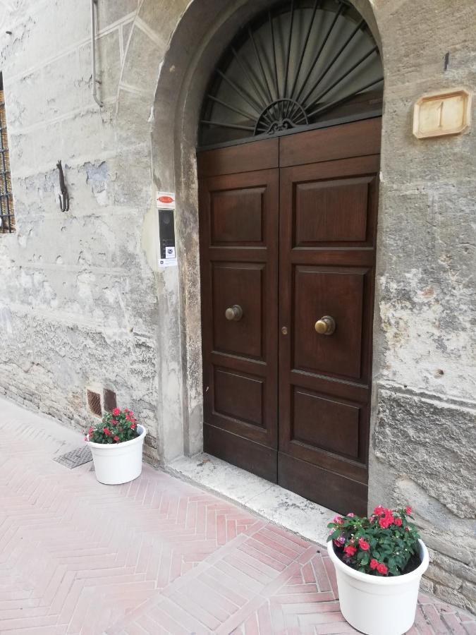 Palazzo Mari 2* San Gimignano